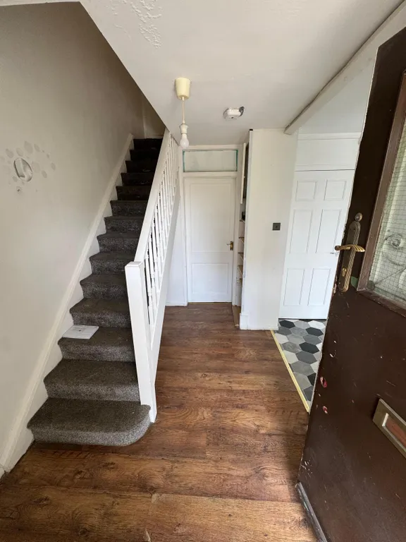 Flat Langford Close in Greater London