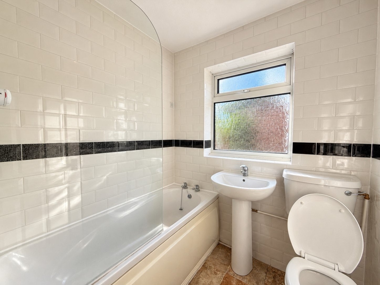 House Castle Close in Breckland District