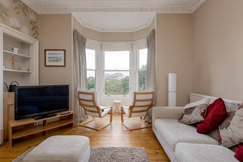 Flat Warrender Park Terrace in City of Edinburgh