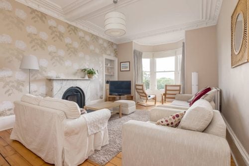 Flat Warrender Park Terrace in City of Edinburgh