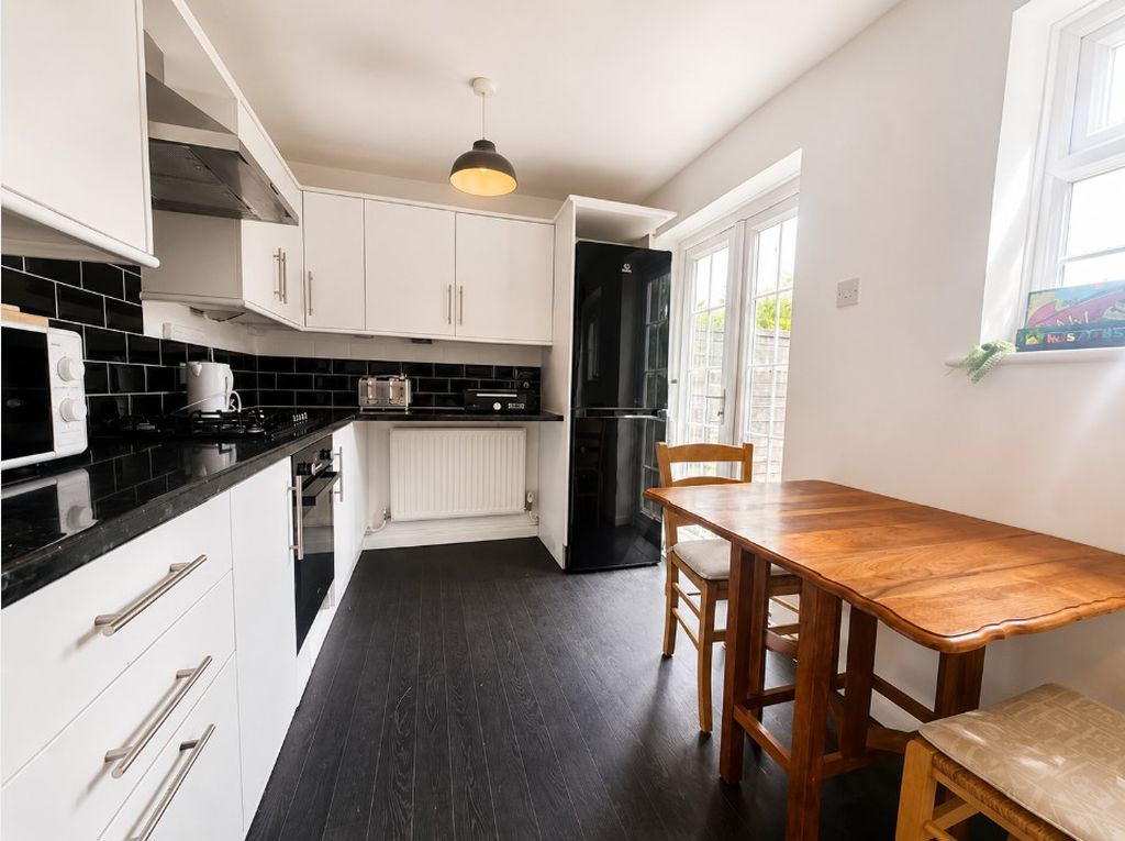 House St Georges Walk in Arun
