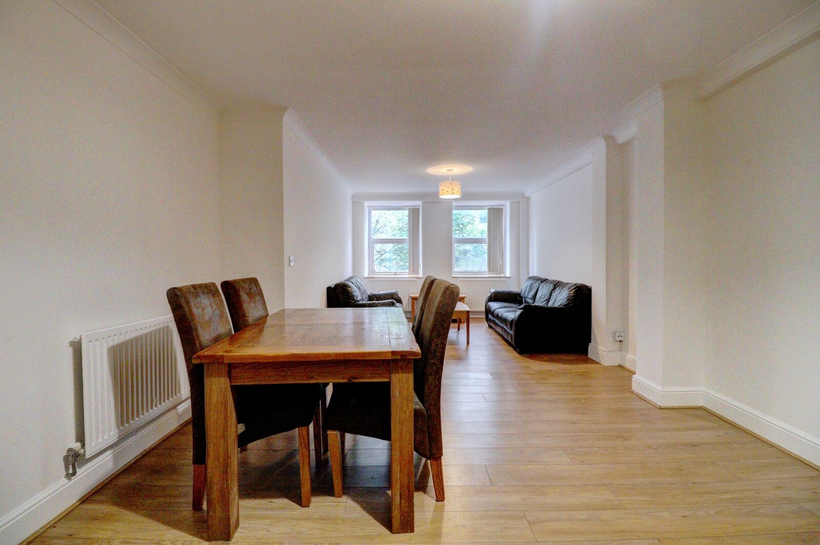 Flat Oxford Street in High Wycombe