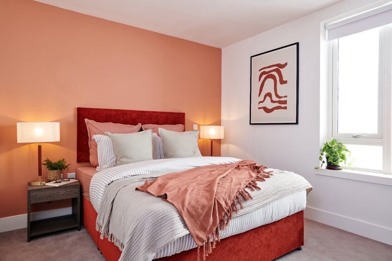 Room Norah Smyth Road in Greater London