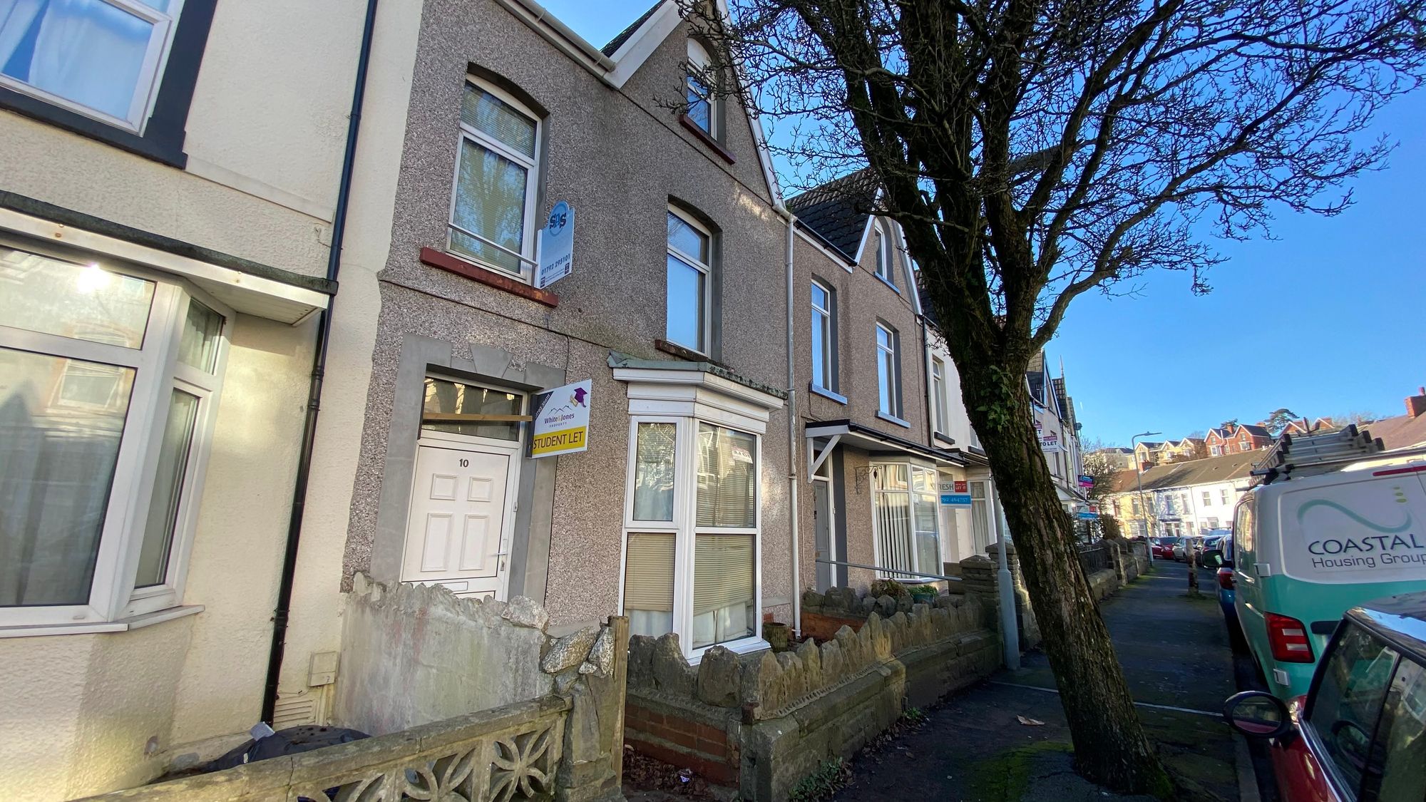 Room St. Helens Avenue in Swansea