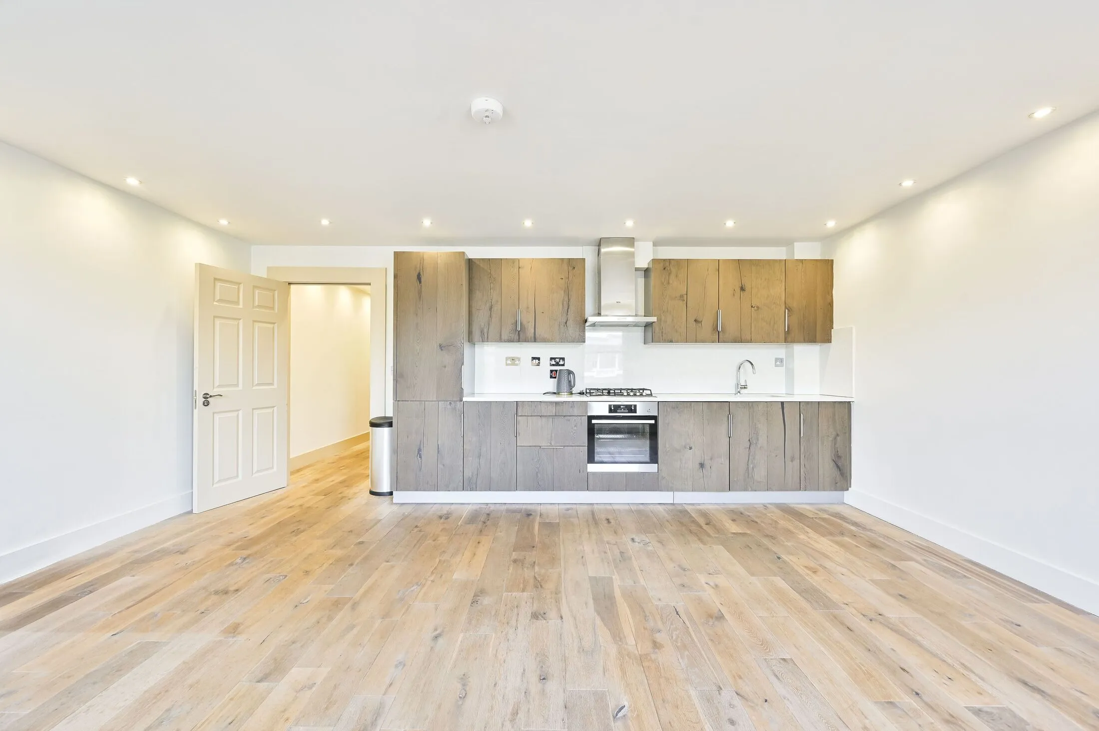 Flat Fulham Road in Greater London