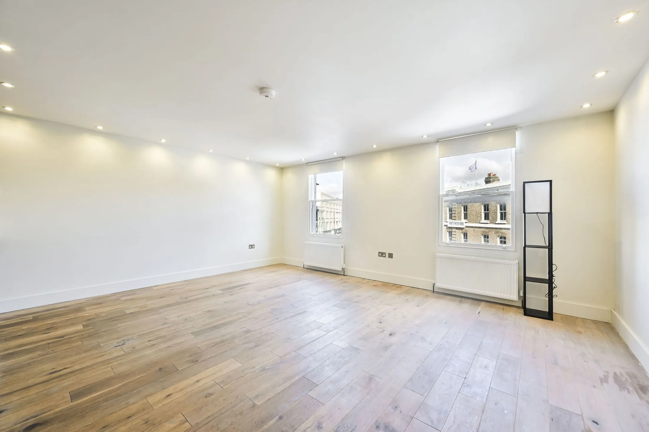 Flat Fulham Road in Greater London