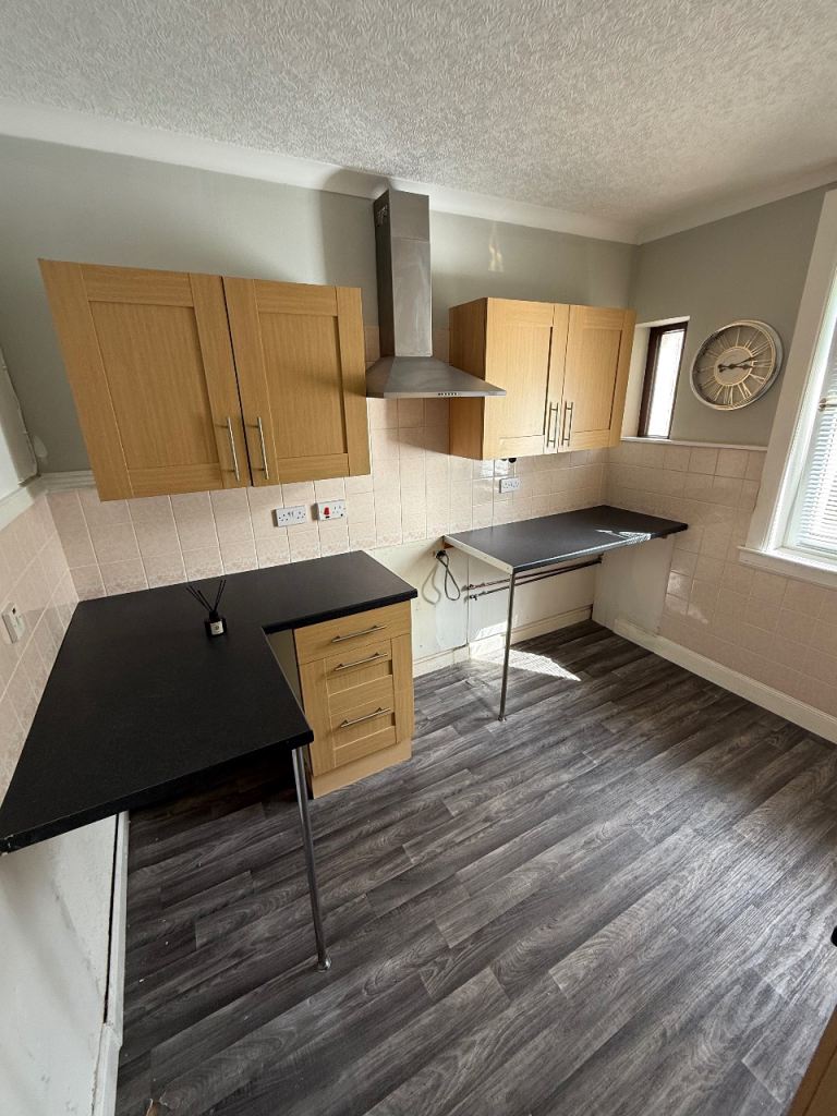 Flat Barnes Avenue in Dundee