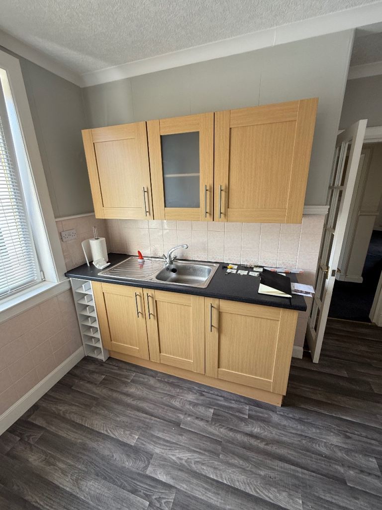 Flat Barnes Avenue in Dundee