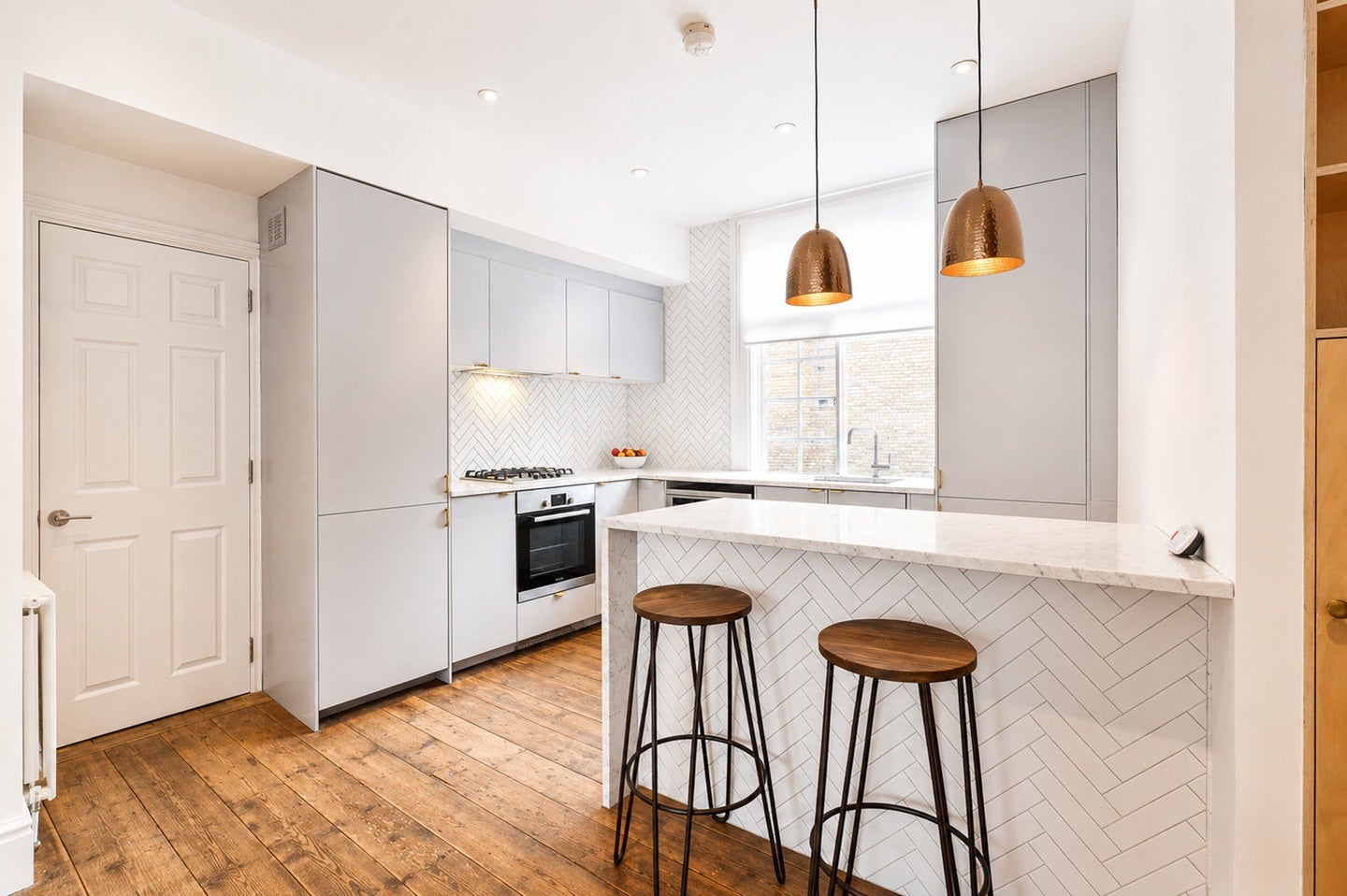 Flat Farleigh Road in Greater London