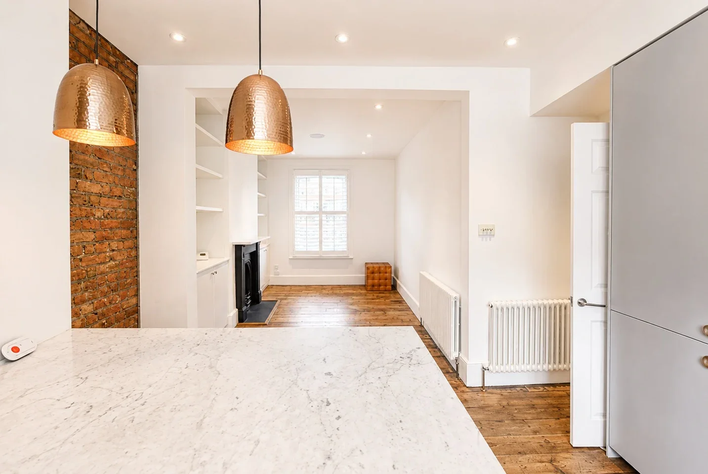 Flat Farleigh Road in Greater London