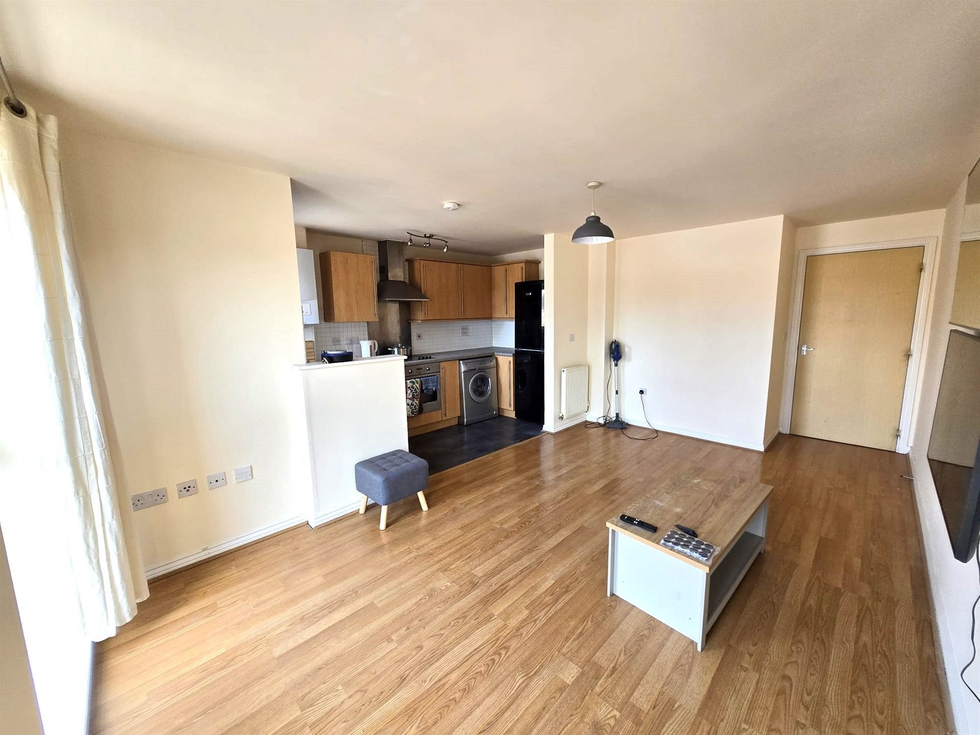 Flat Cobb Close in Coventry
