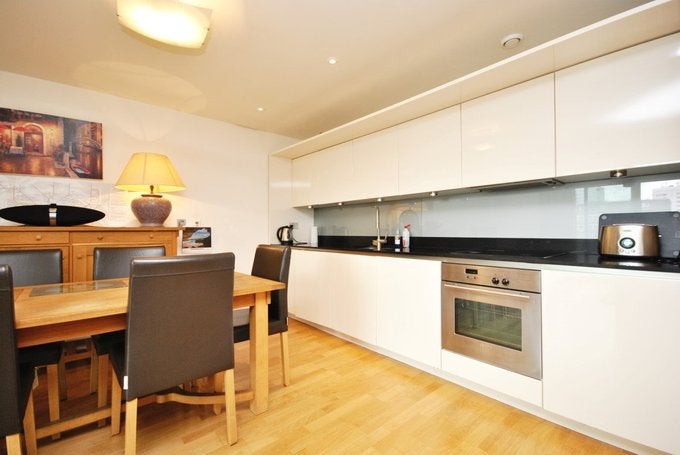 Flat Hermitage Street in City of Westminster