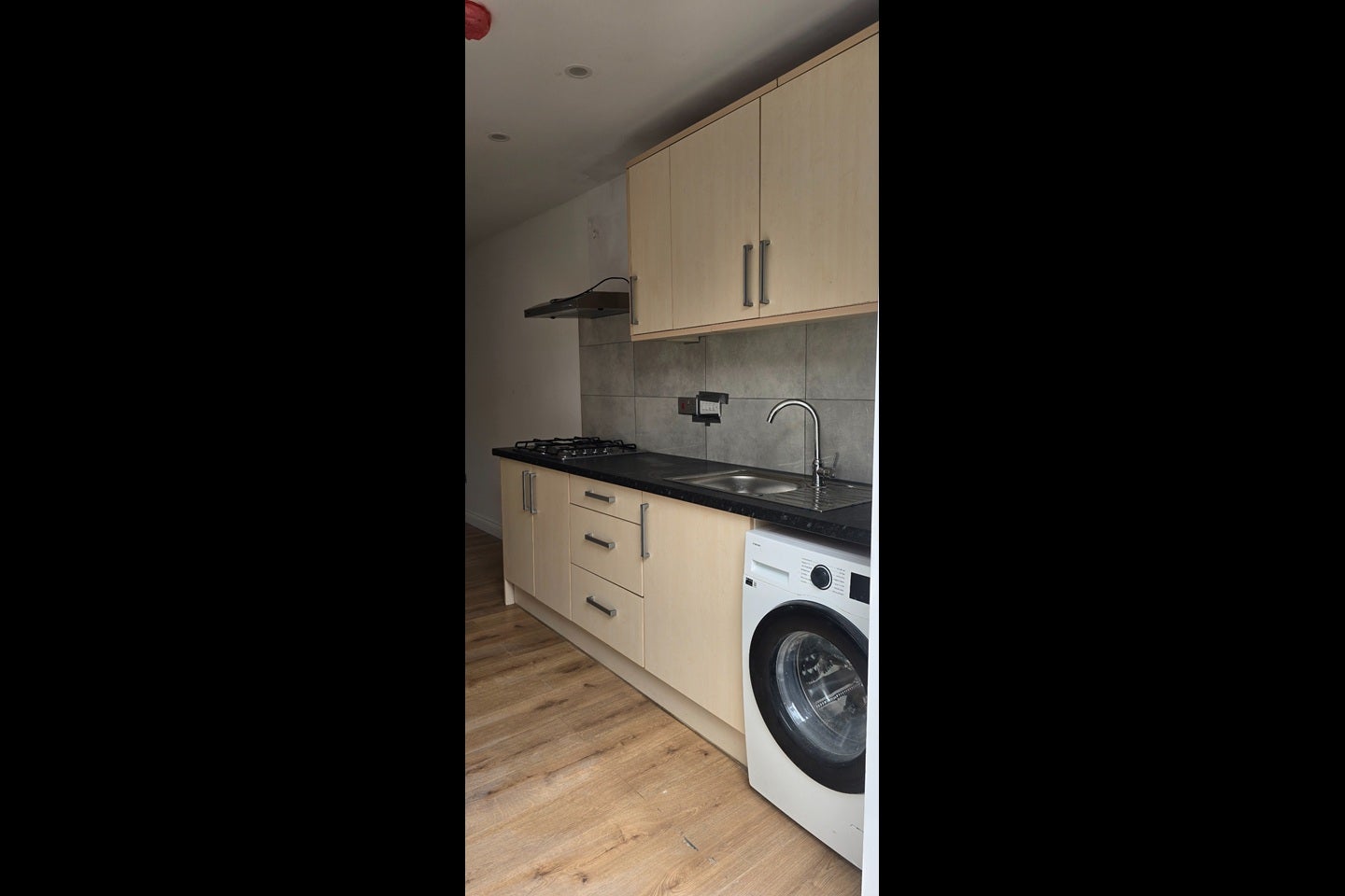 Flat Townsend Way in Greater London