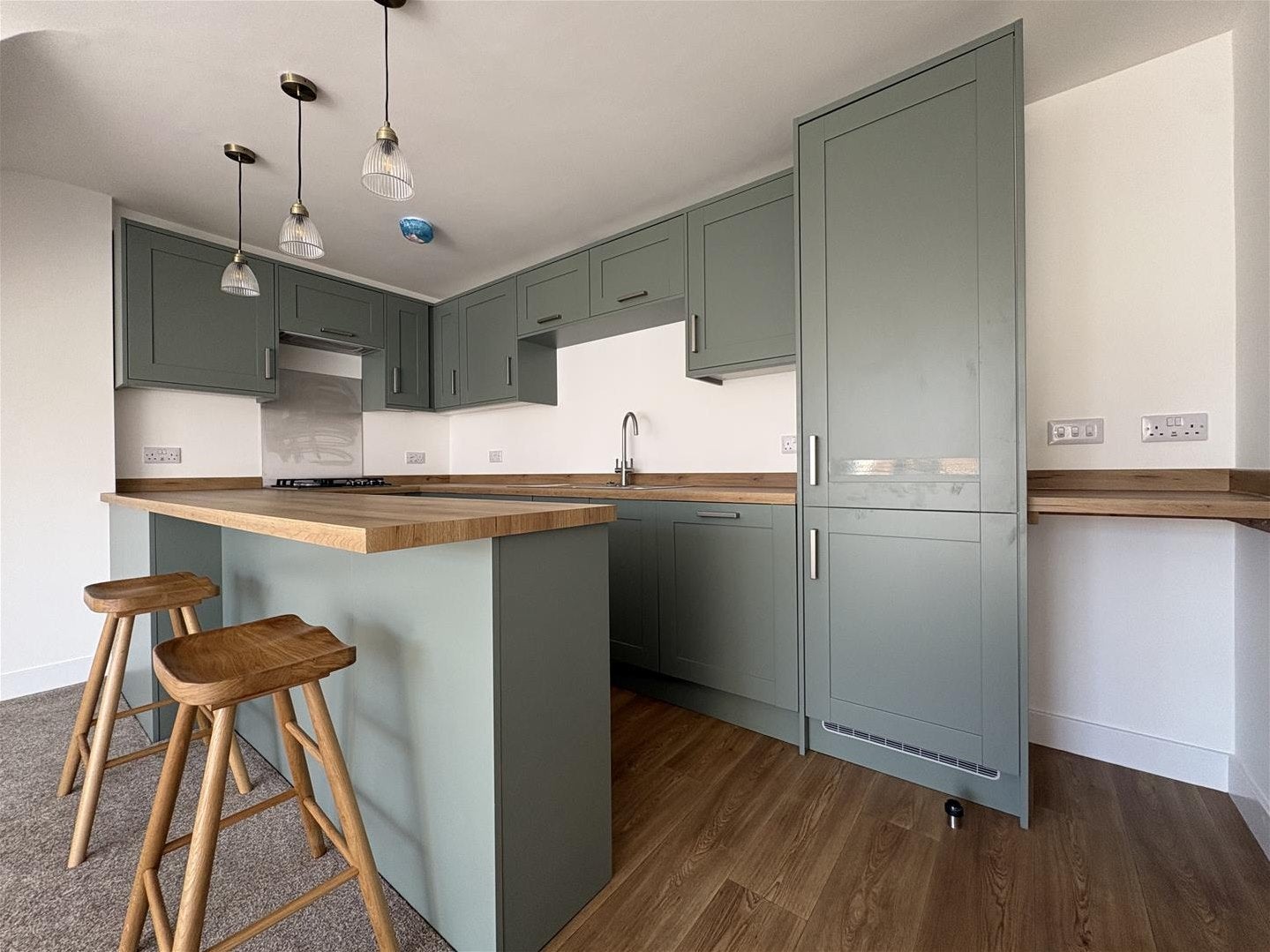 Flat Lyndhurst Road in East Suffolk