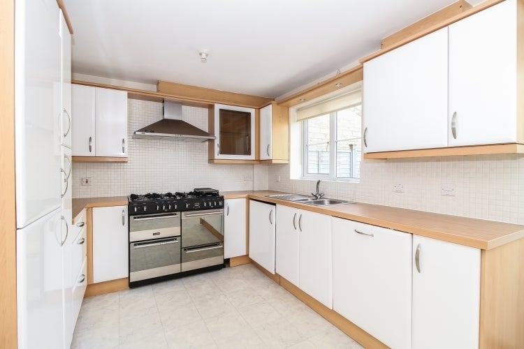 House Fieldfare Close in Cherwell District