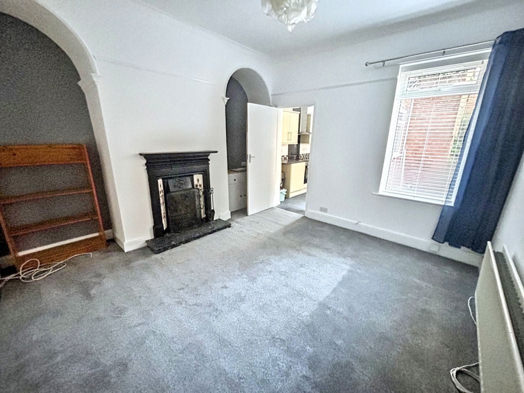 Flat Axwell Terrace in Gateshead