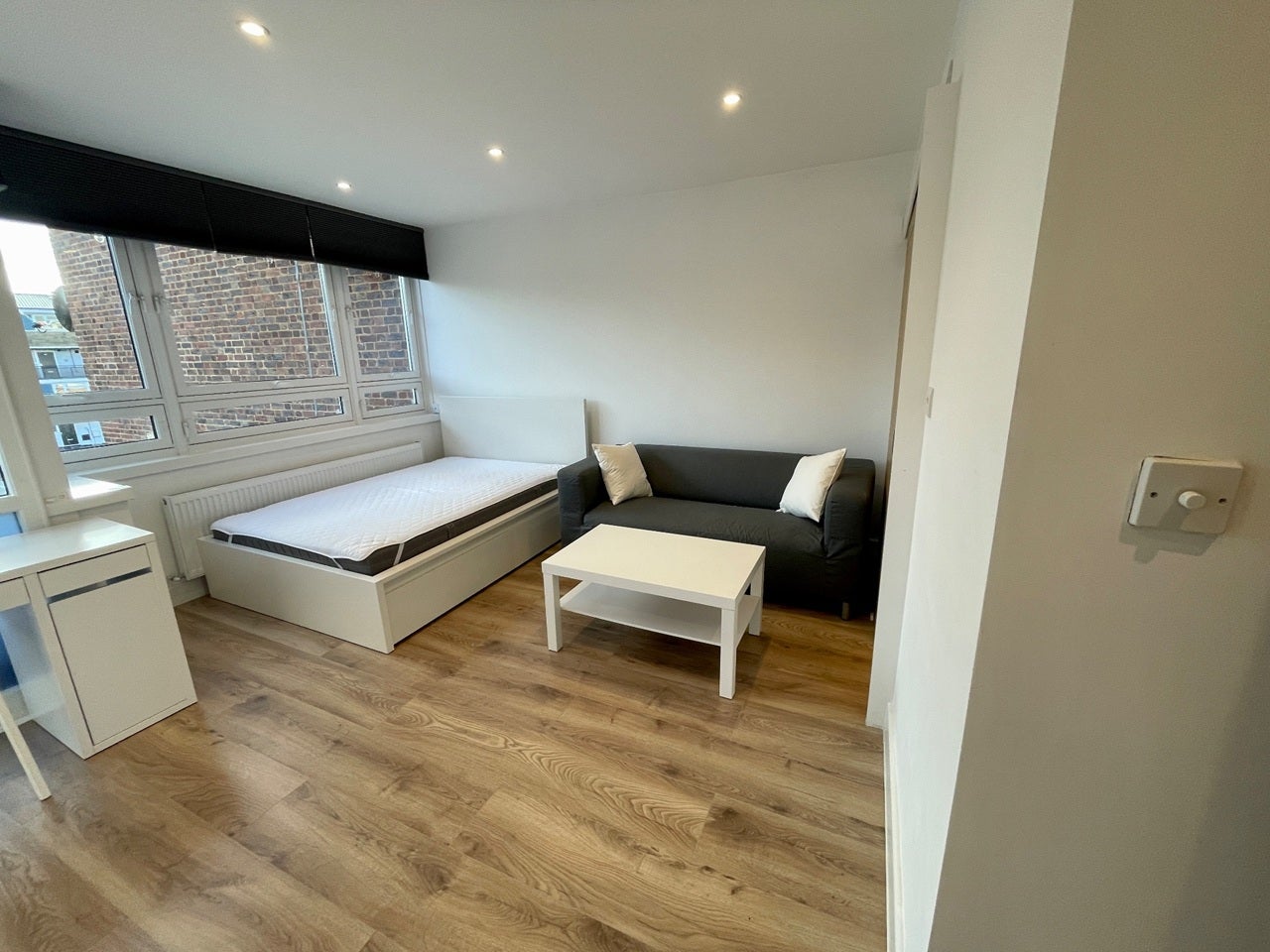 Room Brodie Street in Greater London