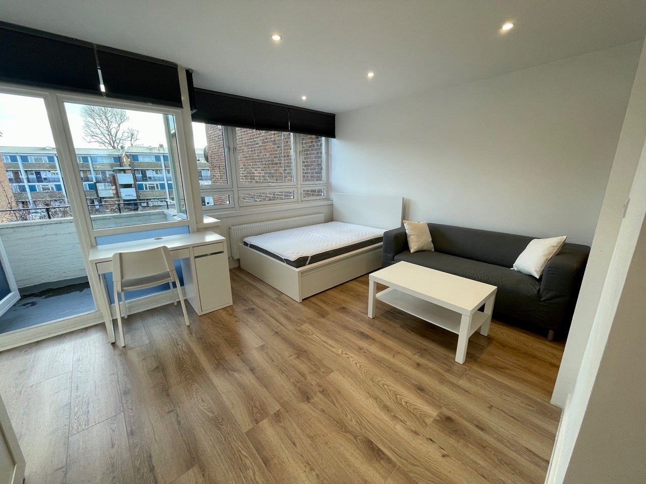 Room Brodie Street in Greater London