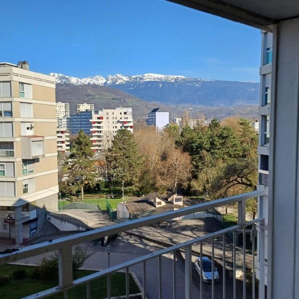 Appartement Place de la Convention à Échirolles