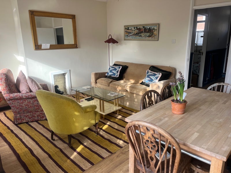 Room Redmans Road in Greater London