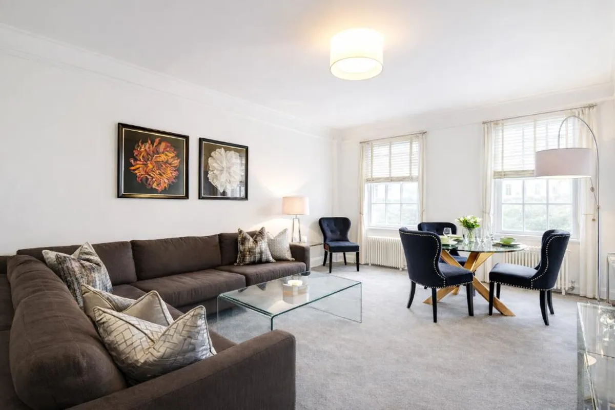 Flat Fulham Road in Greater London