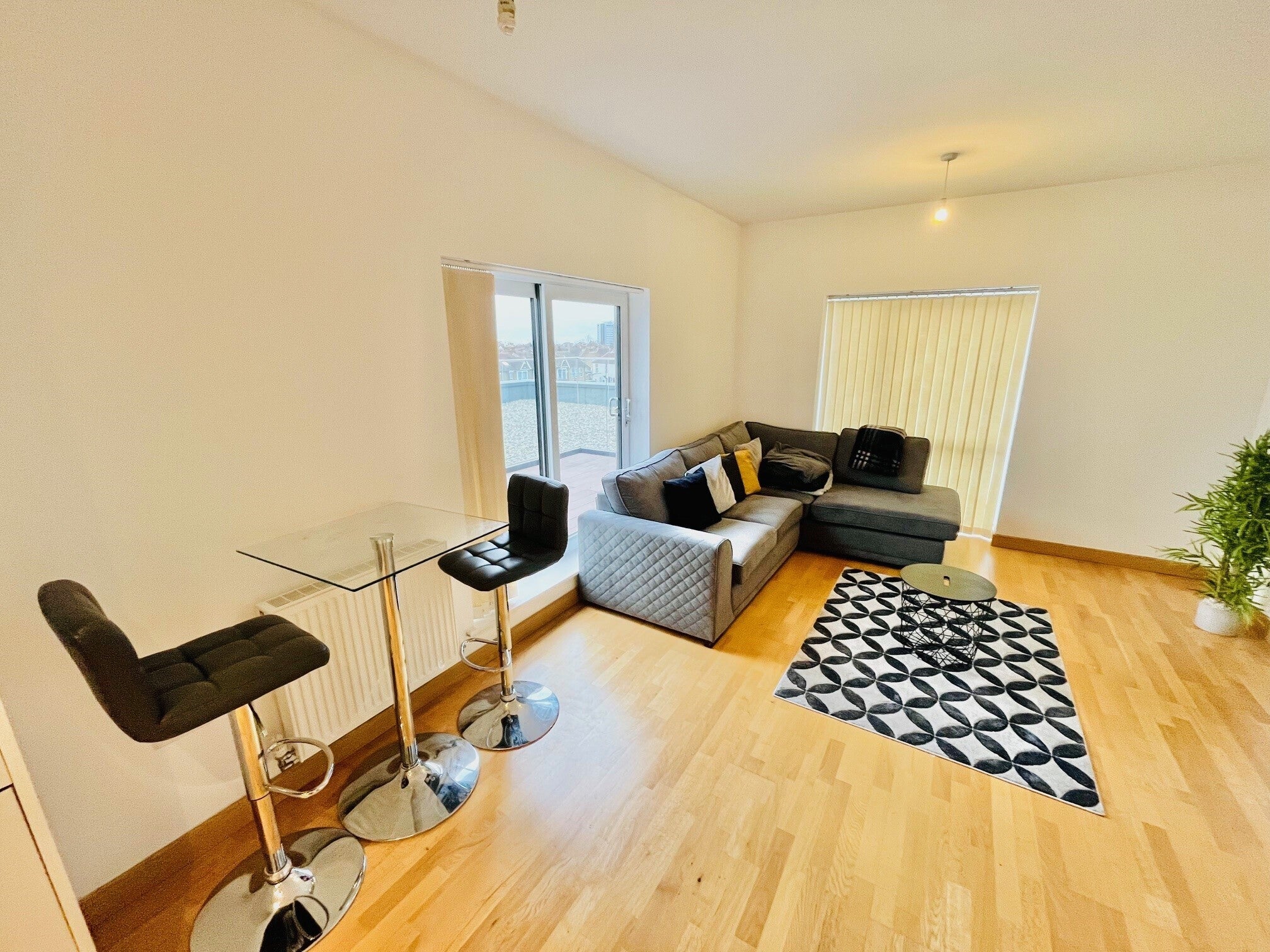 Flat Sutton Road in Southend-on-Sea