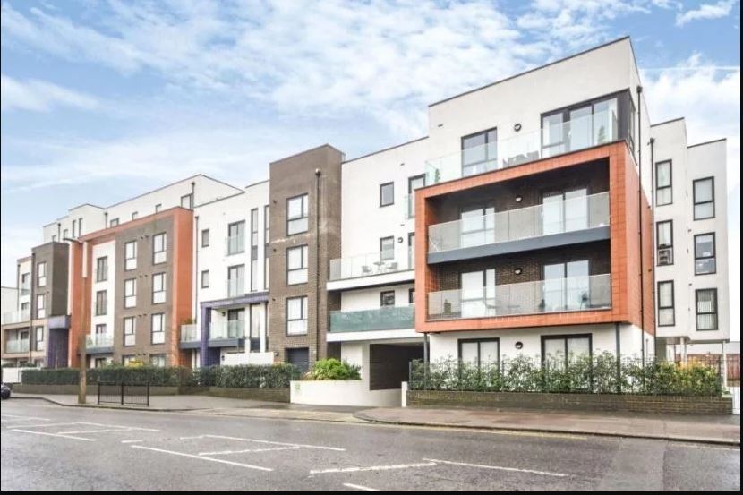Flat Sutton Road in Southend-on-Sea