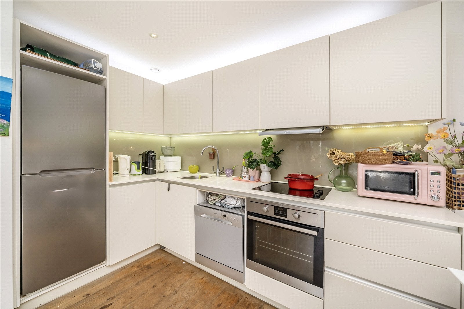 Flat Ottley Drive in Greater London
