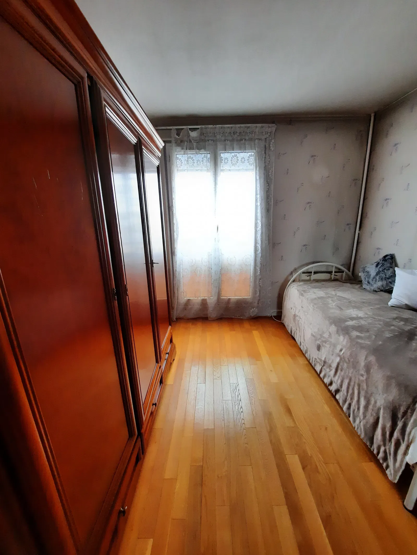 Chambre Rue Jeanne d'Arc à Asnières-sur-Seine