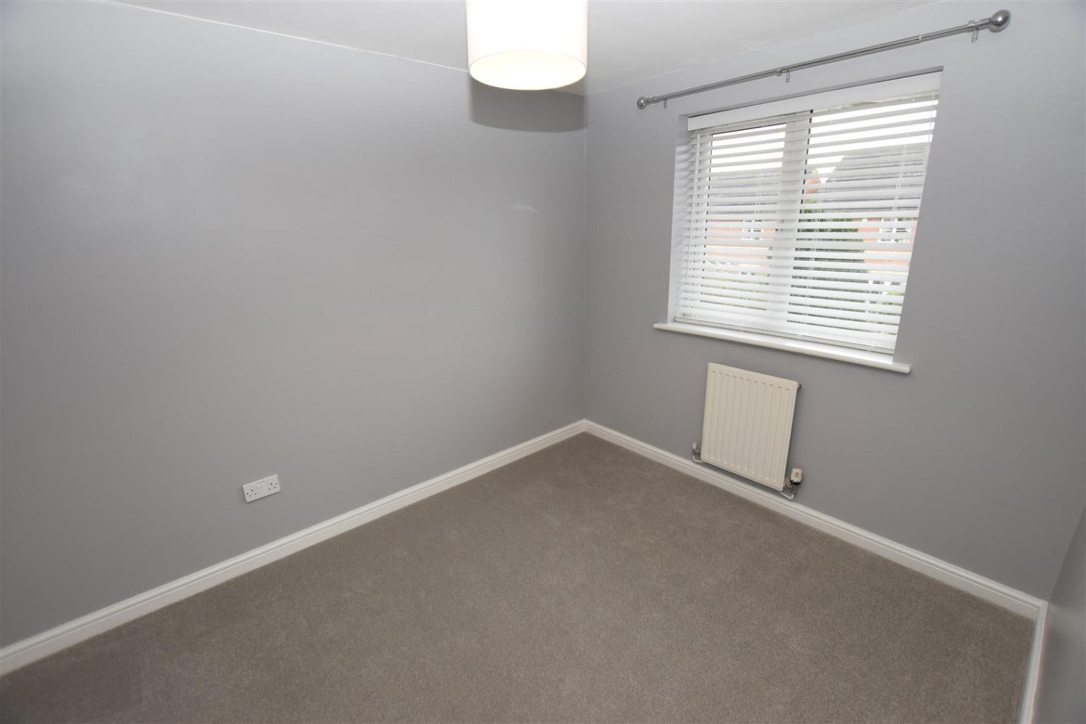 House Hallgate Close in Derby