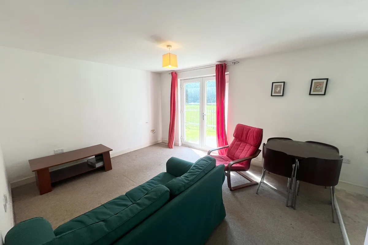 Flat Barley Leaze in Chippenham