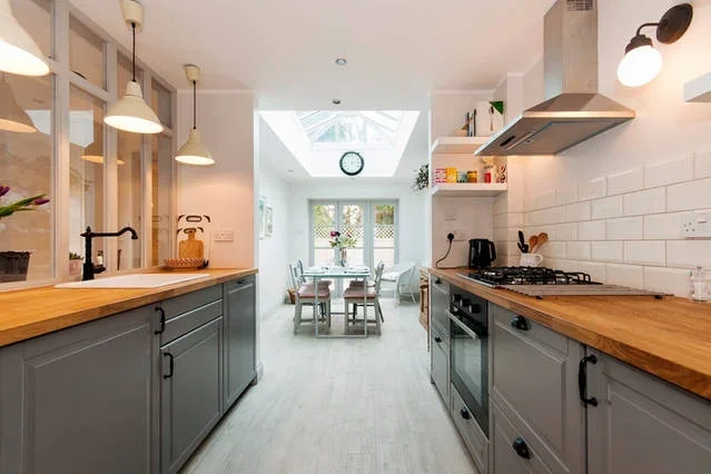 House Tetherdown in Greater London
