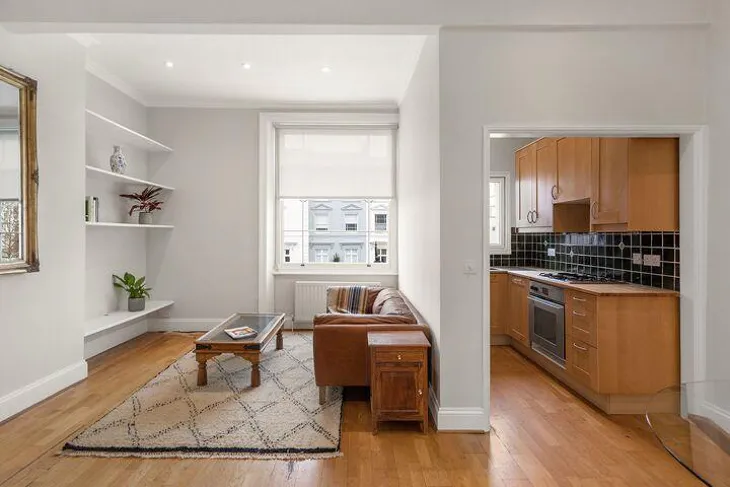 Flat Chepstow Villas in Greater London