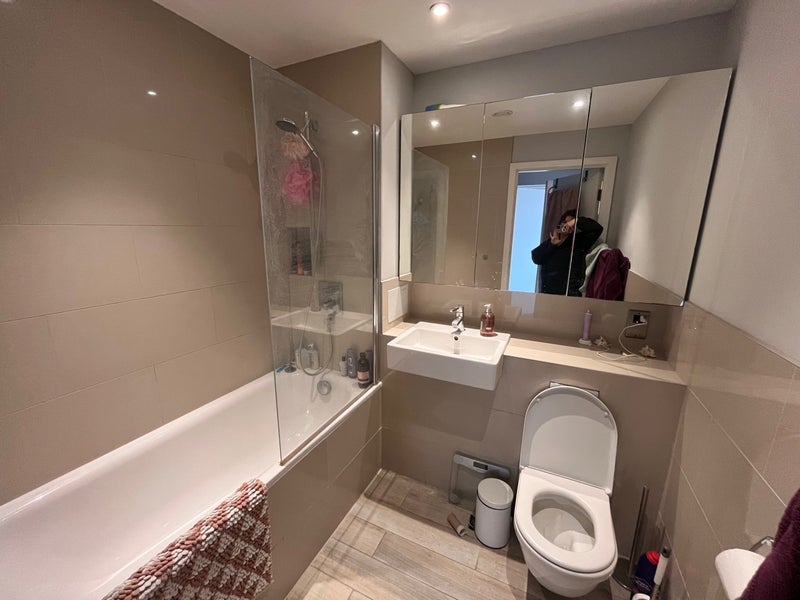 Room Tyssen Street in Greater London