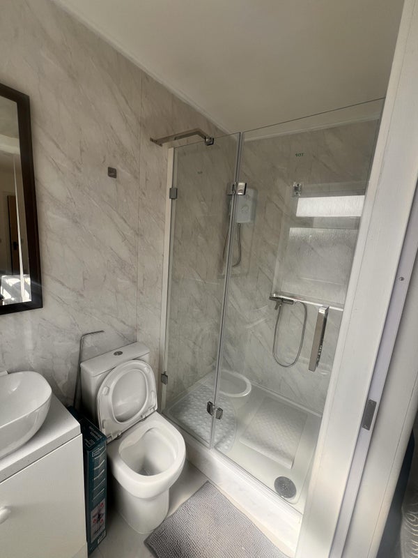 Room Metchley Lane in Birmingham