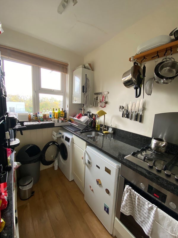 Room Stockwell Gardens in Greater London