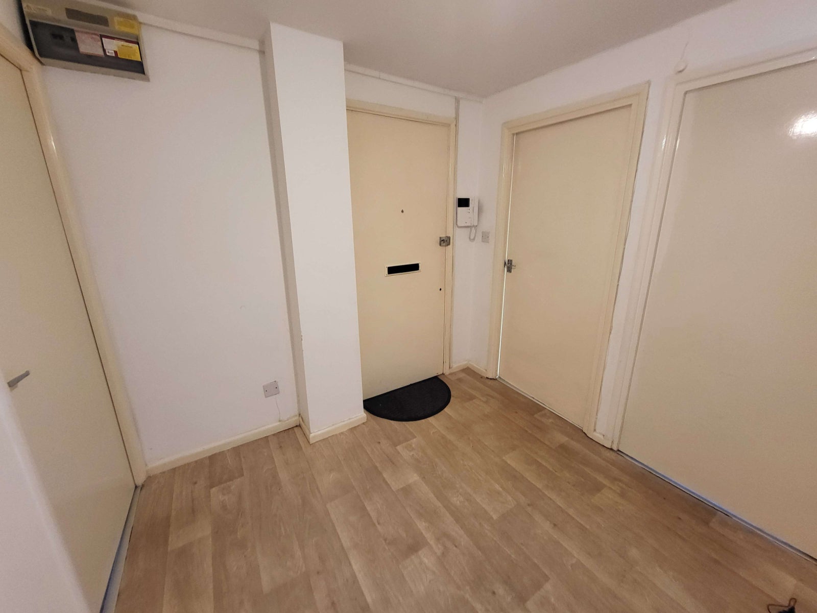 Flat Kingsland Road in Luton