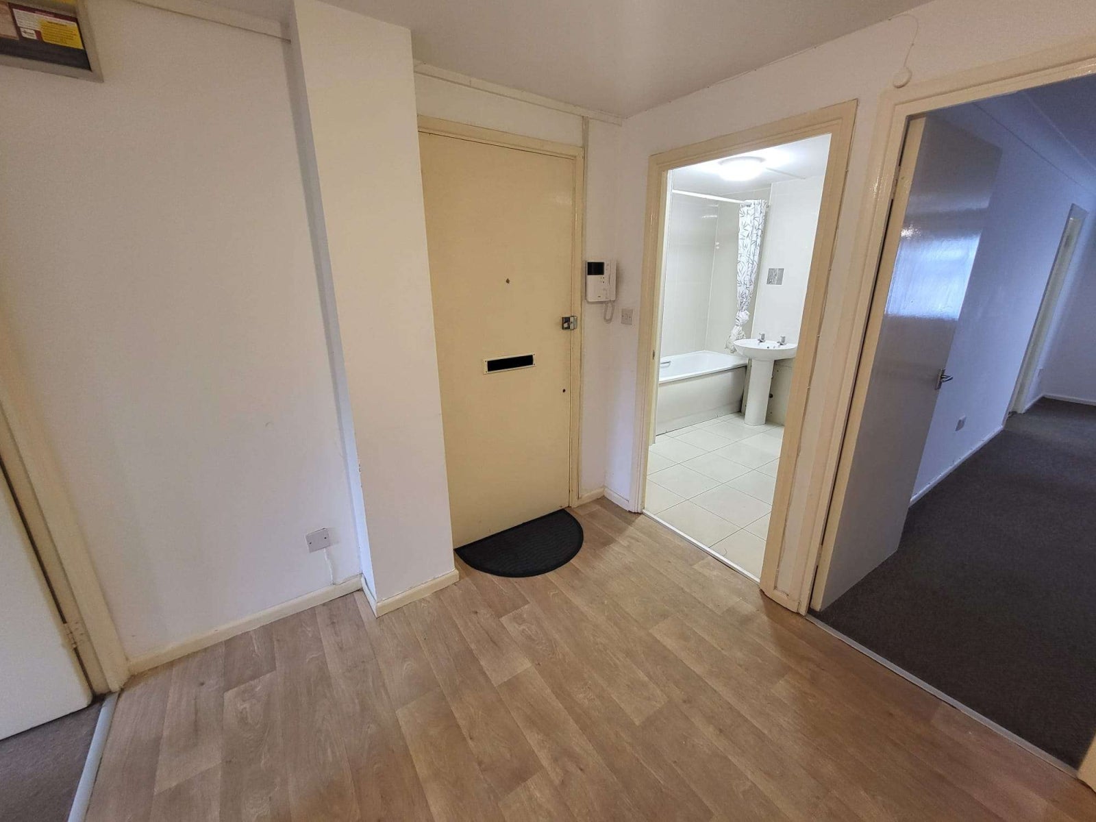 Flat Kingsland Road in Luton
