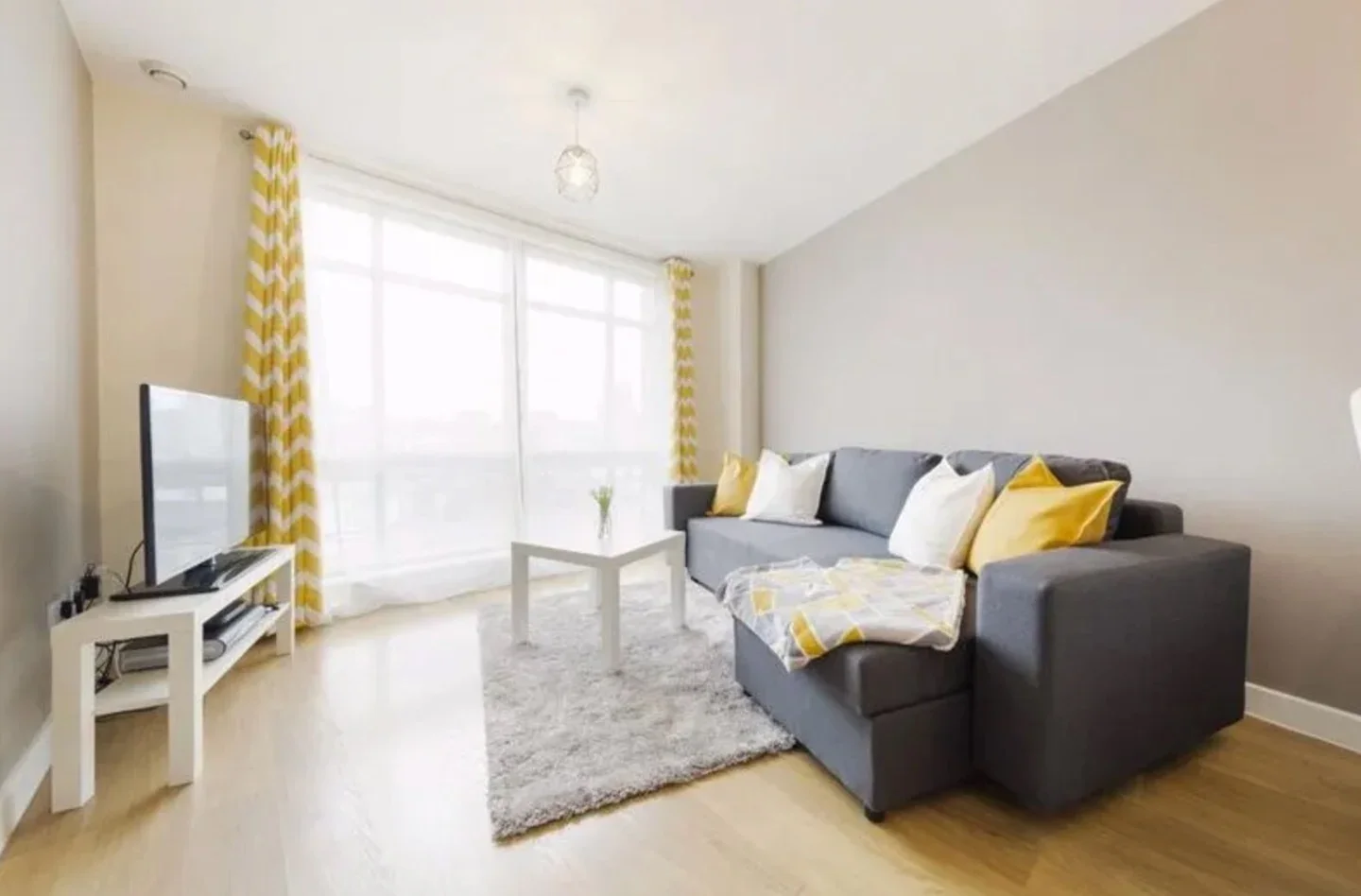 Flat Baldwin Street in Bristol