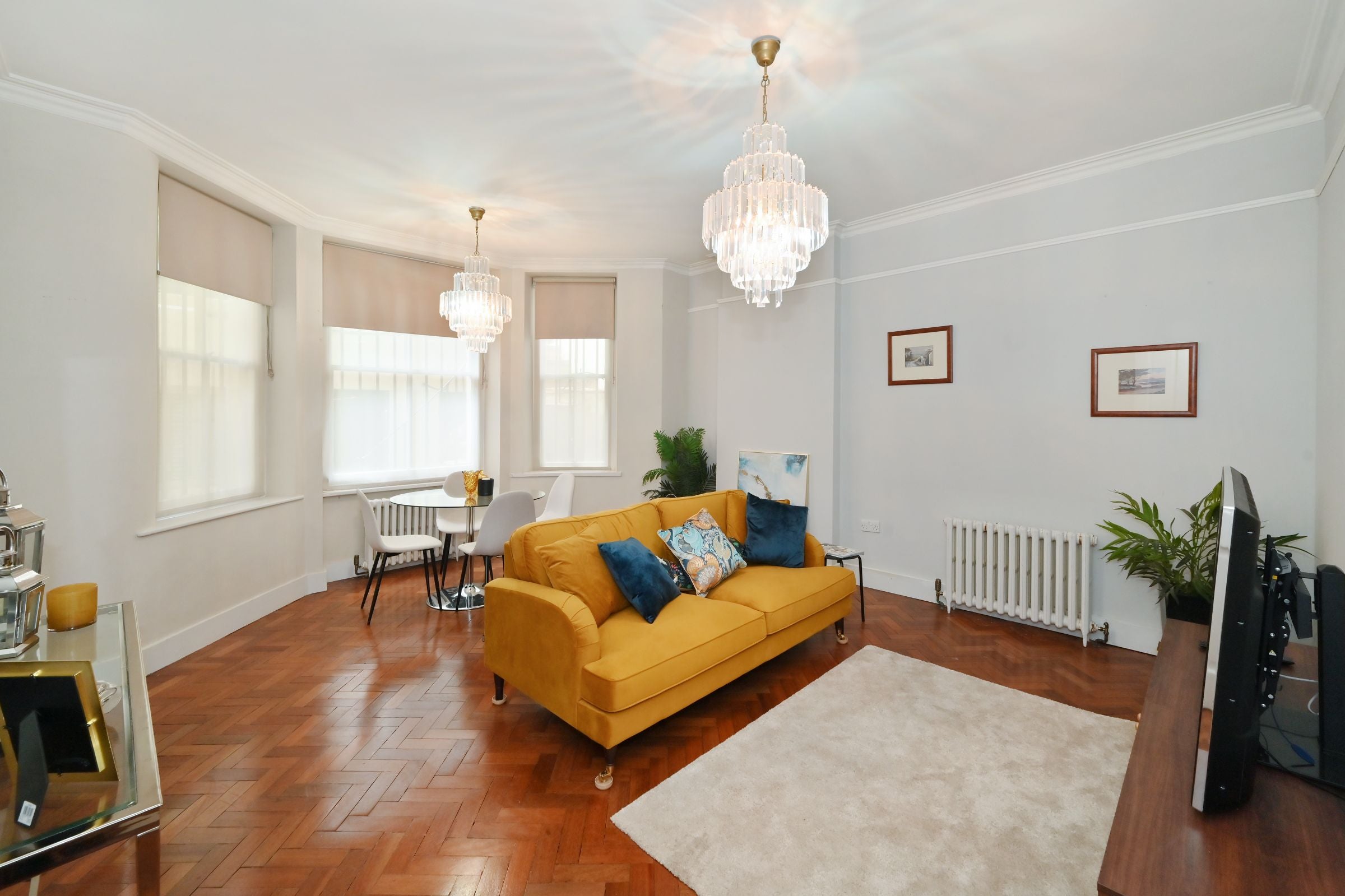 Flat Stanhope Gardens in Greater London