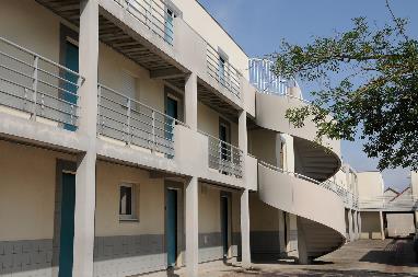 Flat Rue René Char in Issoudun