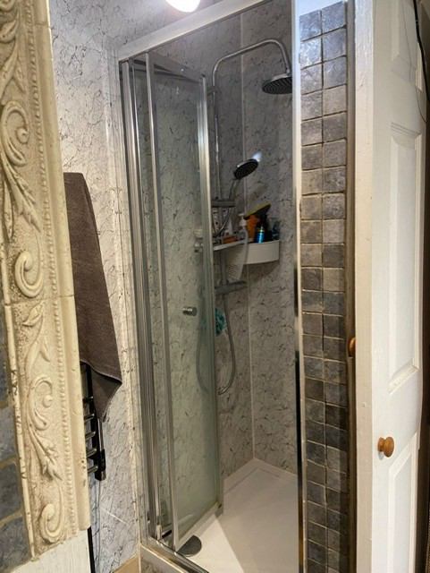 Room Leyton Grange in Greater London