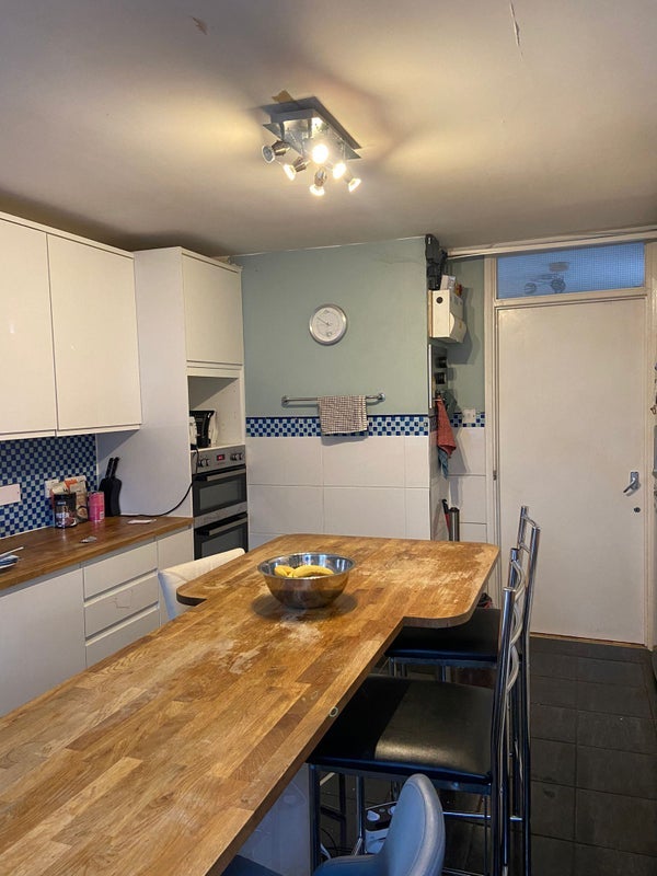 Room Leyton Grange in Greater London