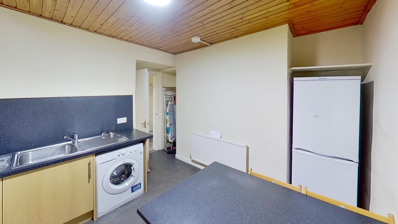Flat Upper Gilmore Place in City of Edinburgh