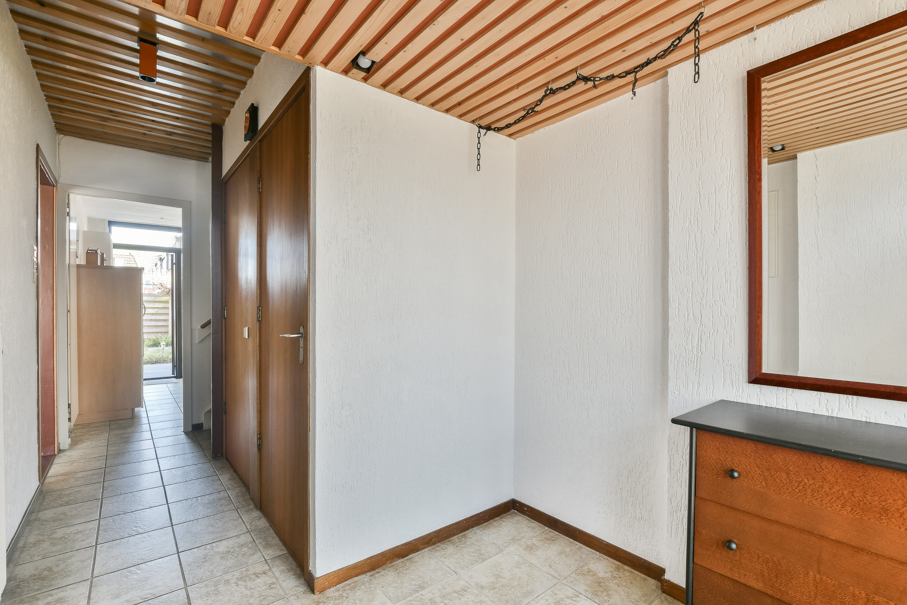 Tussenwoning te koop: Newtonstraat 11, Badhoevedorp