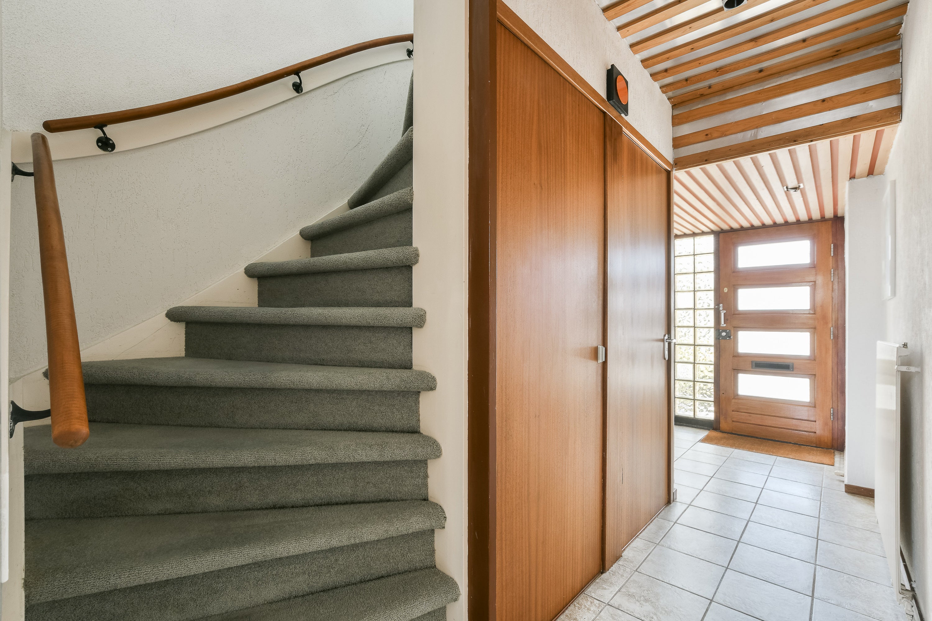 Tussenwoning te koop: Newtonstraat 11, Badhoevedorp