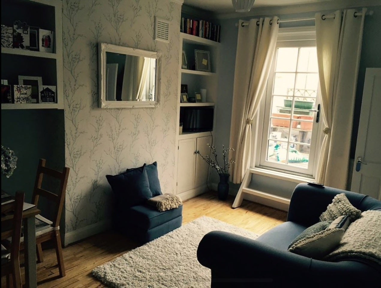 Flat Queenstown Road in Greater London