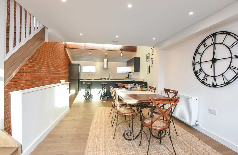 House Elm Grove in Greater London