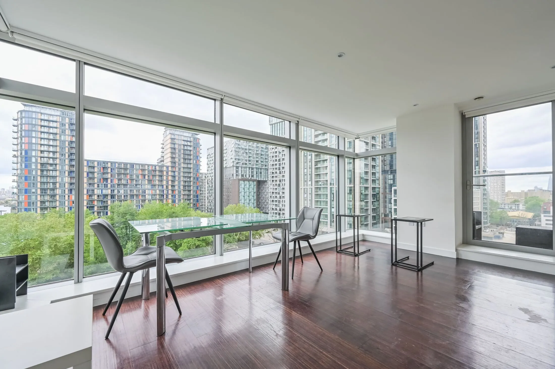 Flat Millharbour in Greater London