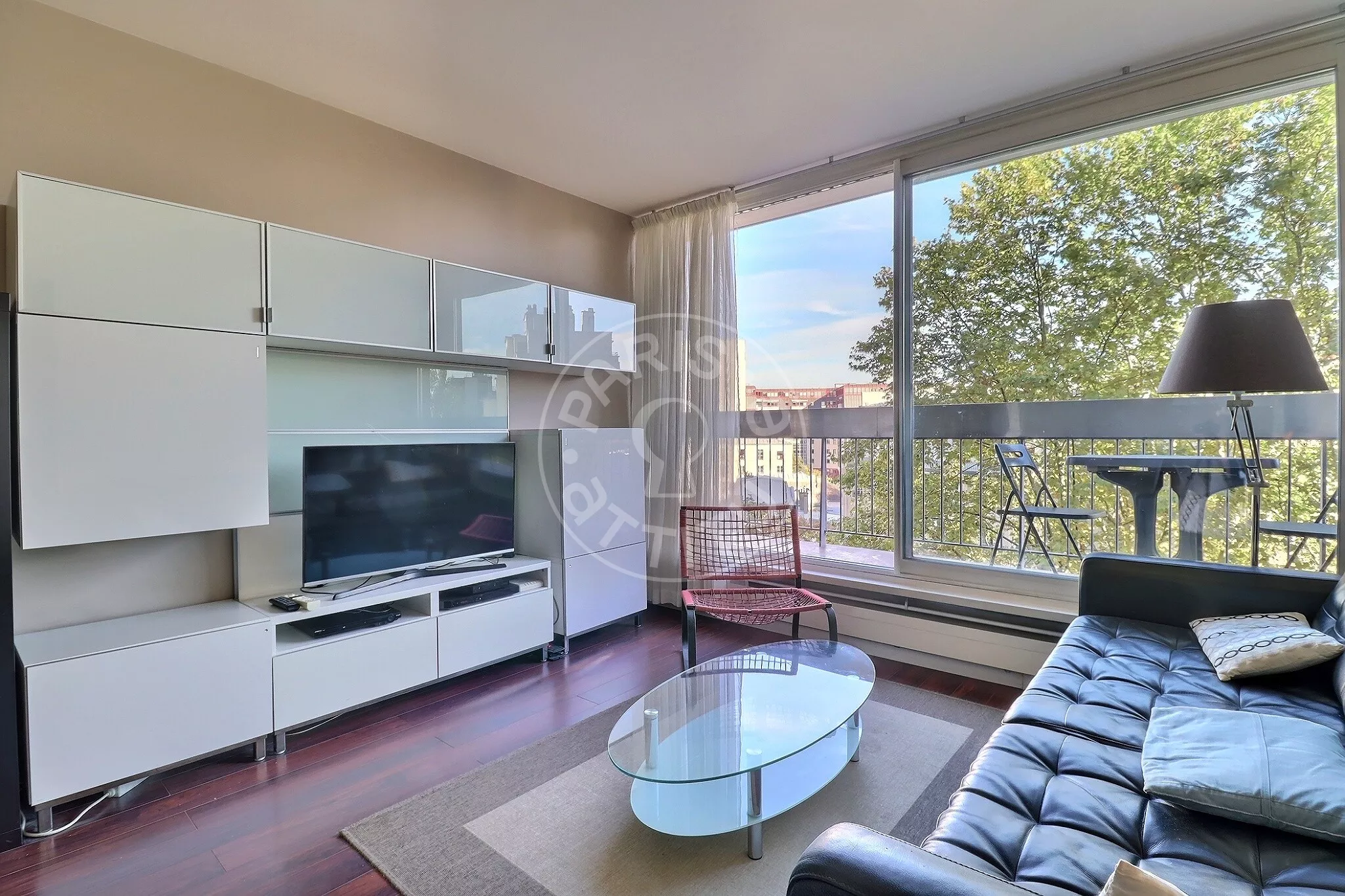 Flat Rue Dareau in Paris